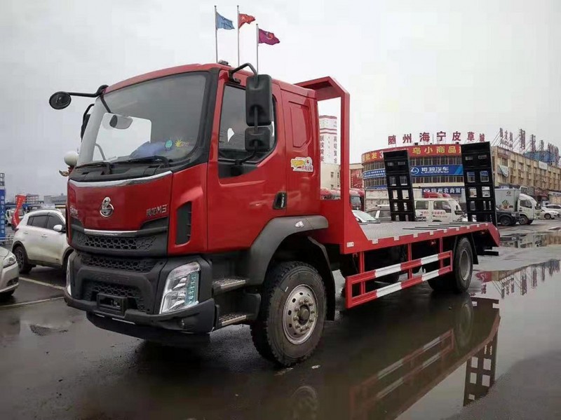 挖機平板運輸車增壓器保養(yǎng)小妙招超實用！