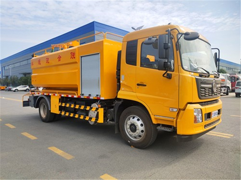 國(guó)六東風(fēng)天錦13方聯(lián)合疏通車