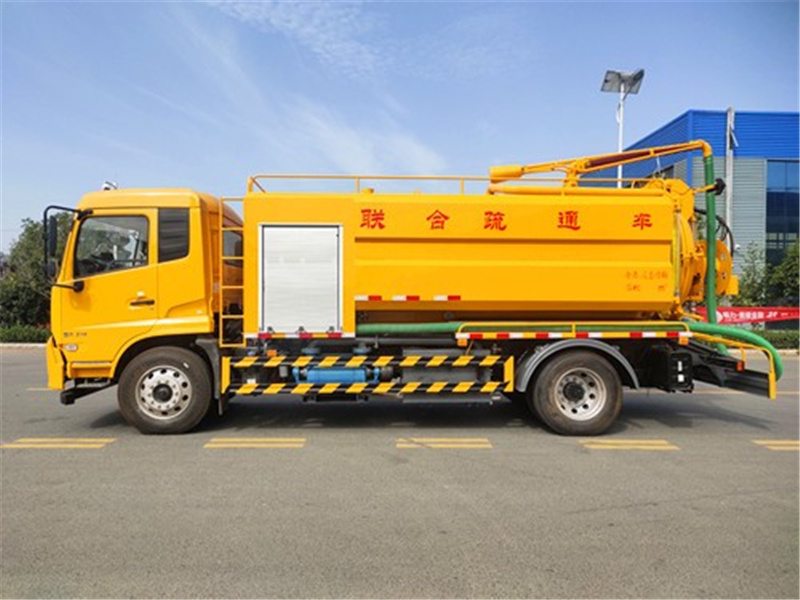 國(guó)六東風(fēng)天錦13方聯(lián)合疏通車