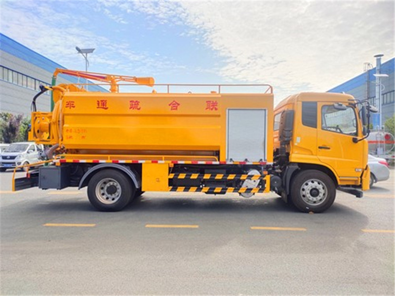 國(guó)六東風(fēng)天錦13方聯(lián)合疏通車