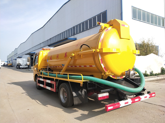 國(guó)六東風(fēng)福瑞卡9.2方清洗吸污車一體罐