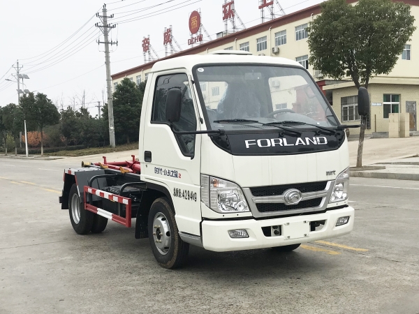 福田小卡之星2勾臂式垃圾車